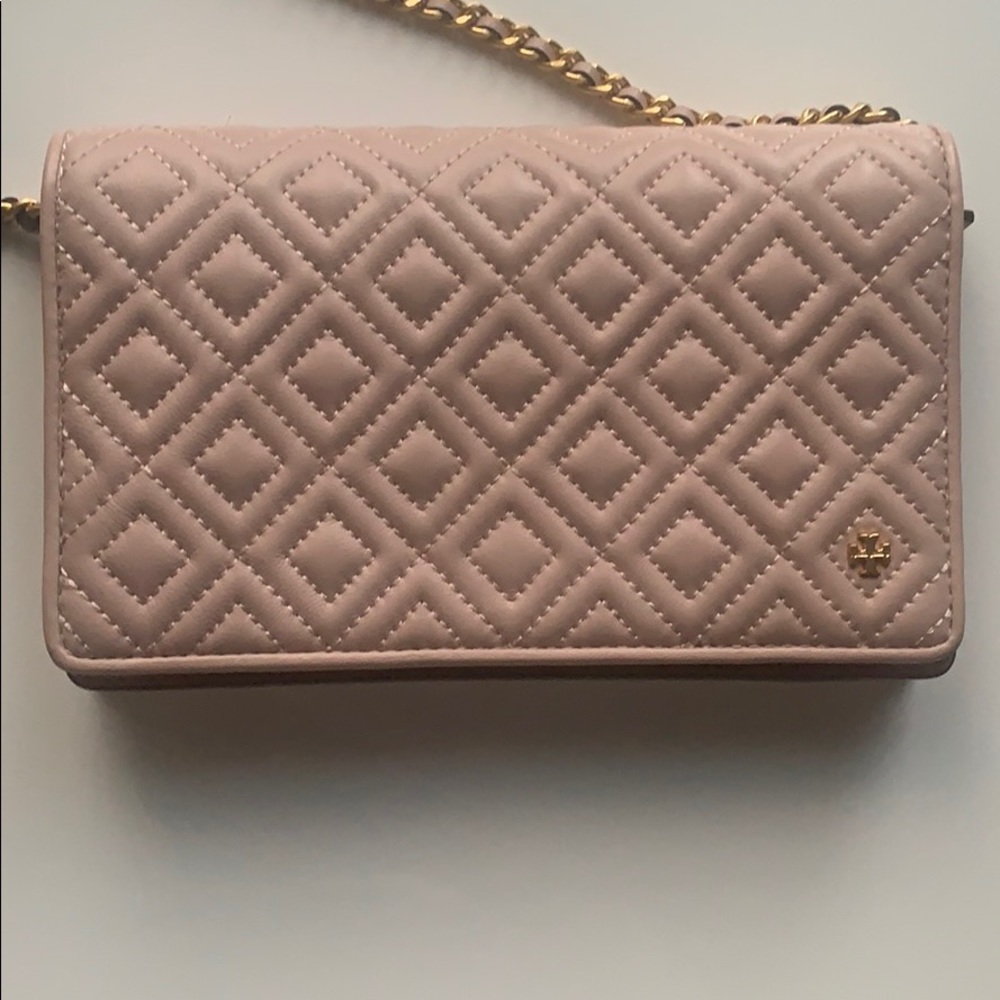 Tory Burch Quilted Crossbody Bag in Blush Pink with Gold Chain